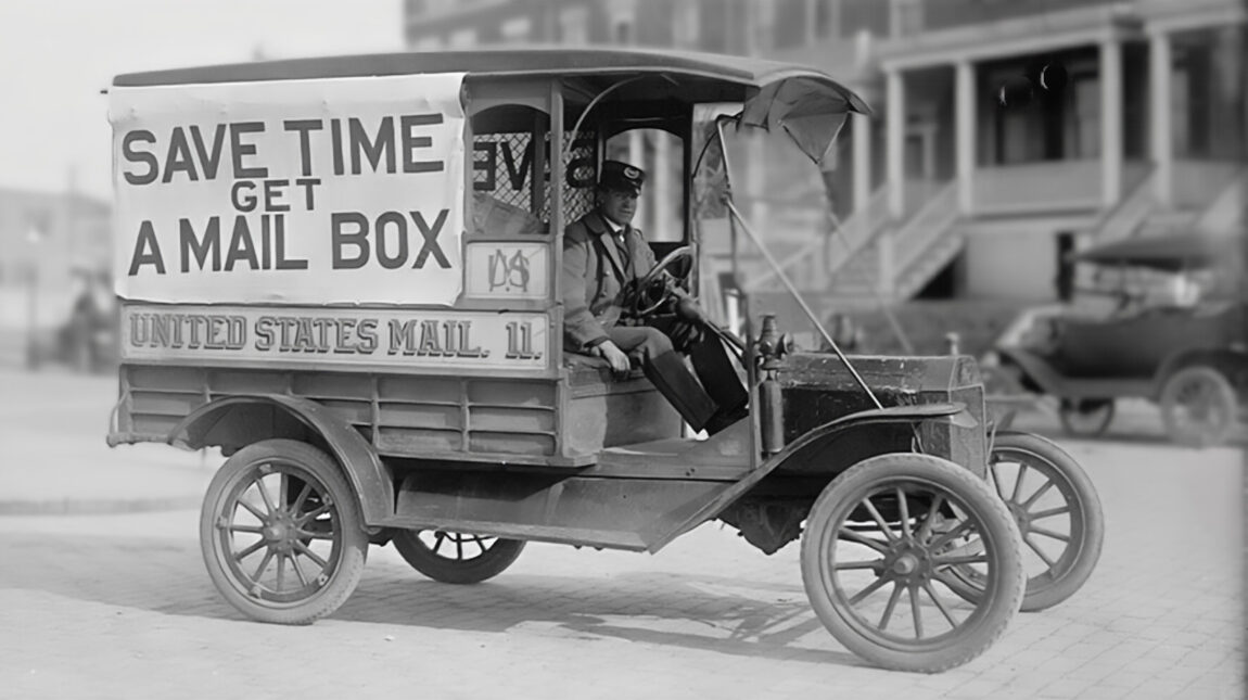 Old Mail Delivery Truck 2